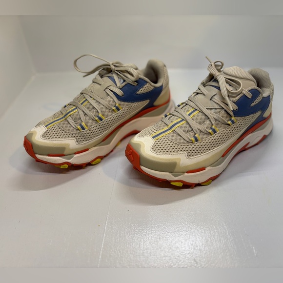 The North Face Shoes - The North Face Women's VECTIV Taraval shoes size 7